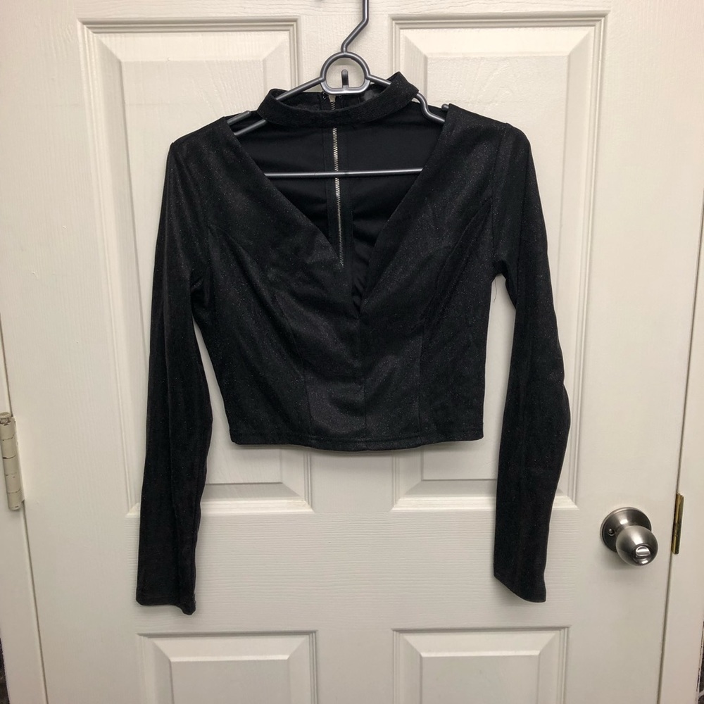 Long sleeve crop top